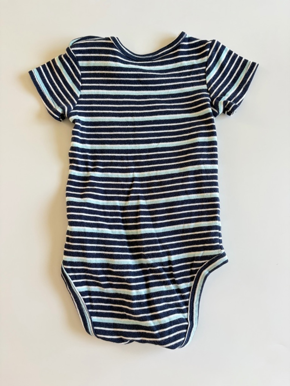 Bundle of Carter’s Baby Boy Onesies Size 9 Months Bodysuits Baseball Stripes - Picture 16 of 16